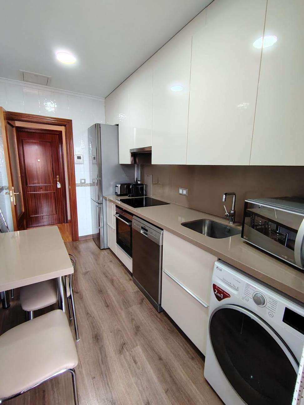 Apartmán Avello Oviedo Con Parking Exteriér fotografie